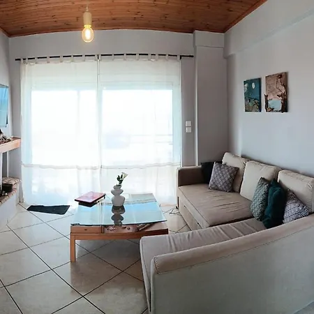 With Sea View - Appartement Kyparissia