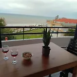 With Sea View - Apartamento